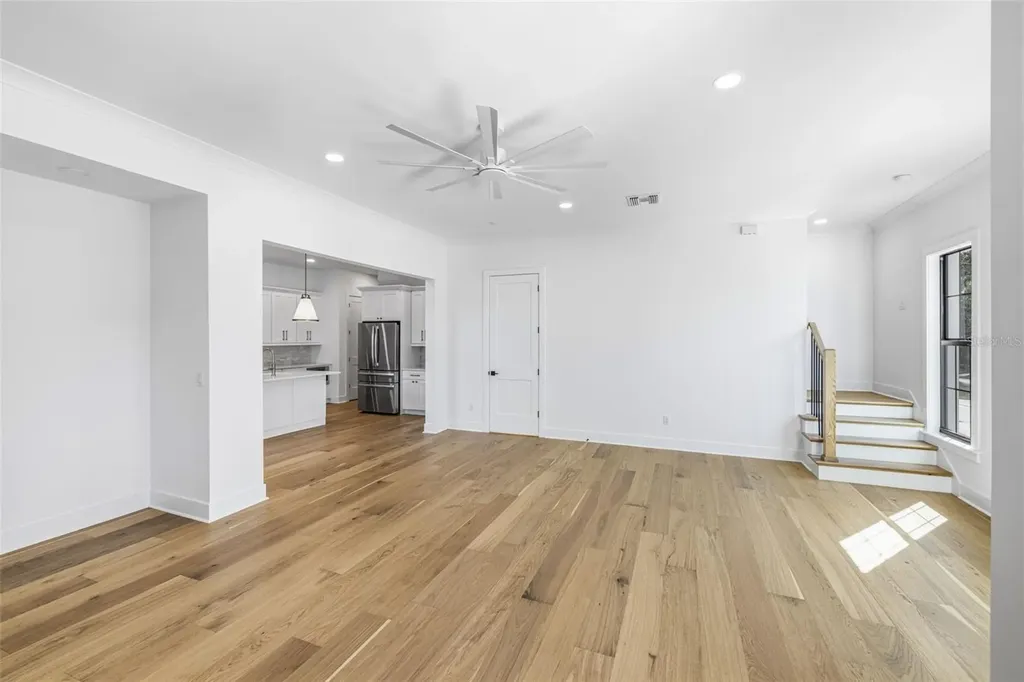 3010 S Esperanza Avenue Tampa FL 33629