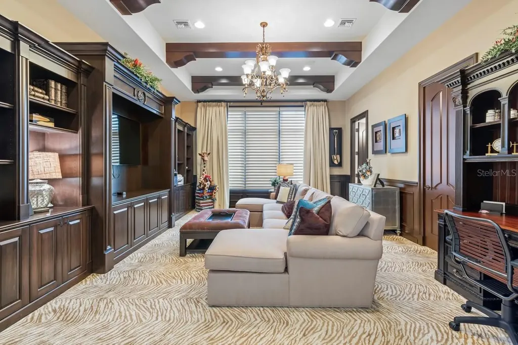 10024 Enchanted Oak Drive Golden Oak FL 32836