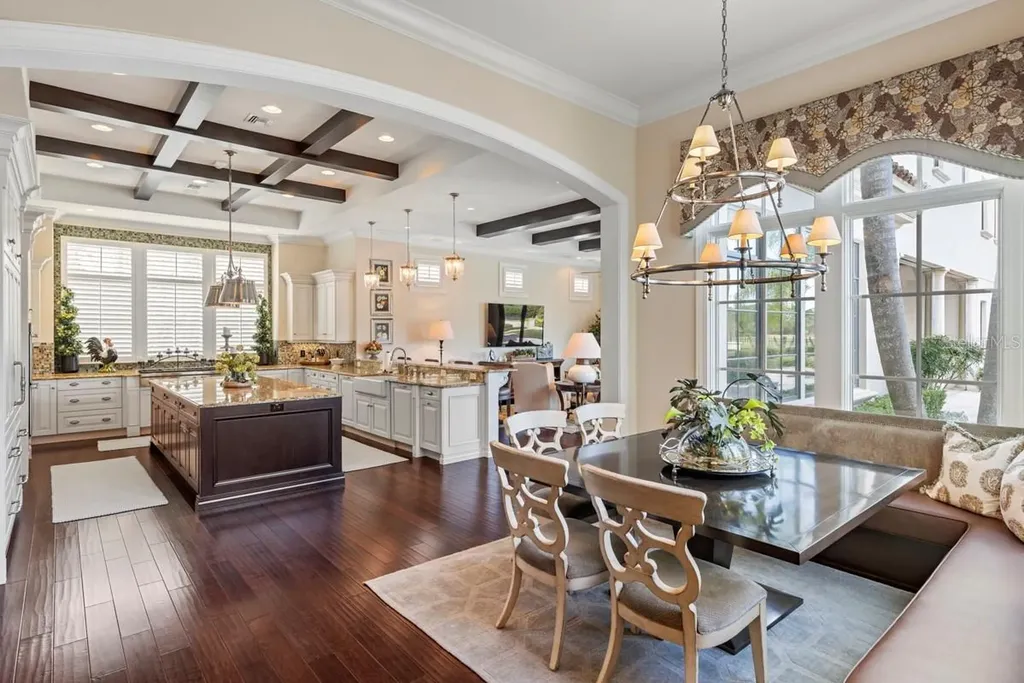 10024 Enchanted Oak Drive Golden Oak FL 32836