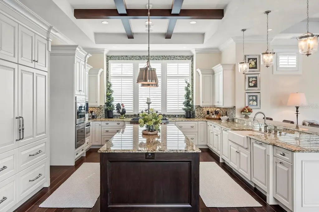 10024 Enchanted Oak Drive Golden Oak FL 32836