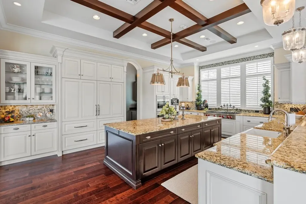 10024 Enchanted Oak Drive Golden Oak FL 32836