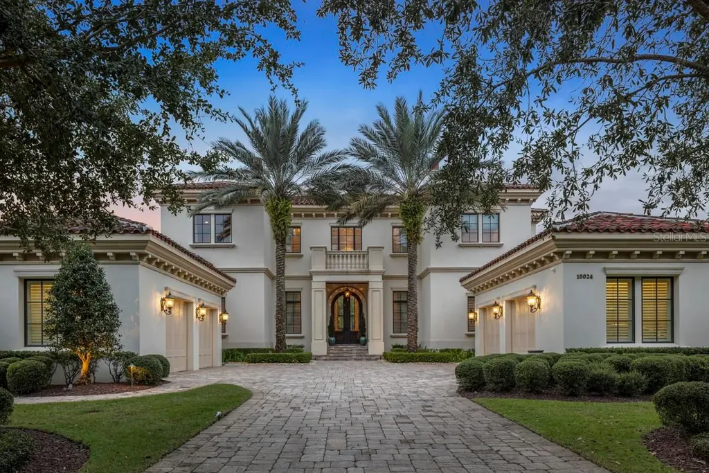 10024 Enchanted Oak Drive Golden Oak FL 32836