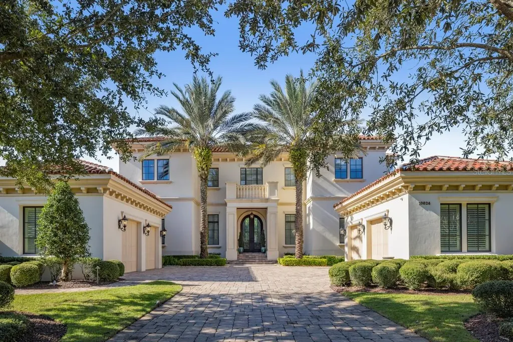 10024 Enchanted Oak Drive Golden Oak FL 32836