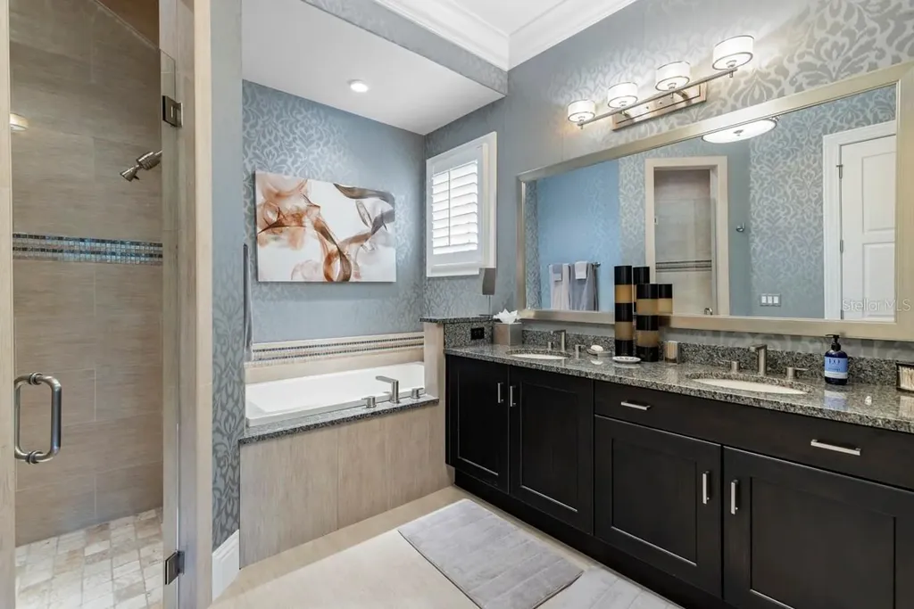 10024 Enchanted Oak Drive Golden Oak FL 32836