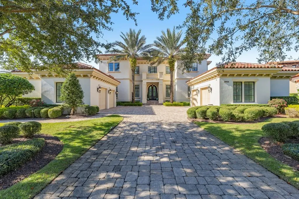 10024 Enchanted Oak Drive Golden Oak FL 32836