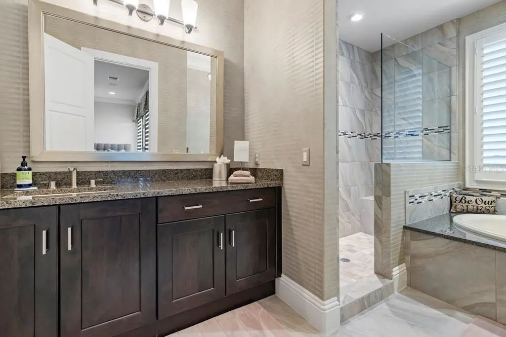 10024 Enchanted Oak Drive Golden Oak FL 32836