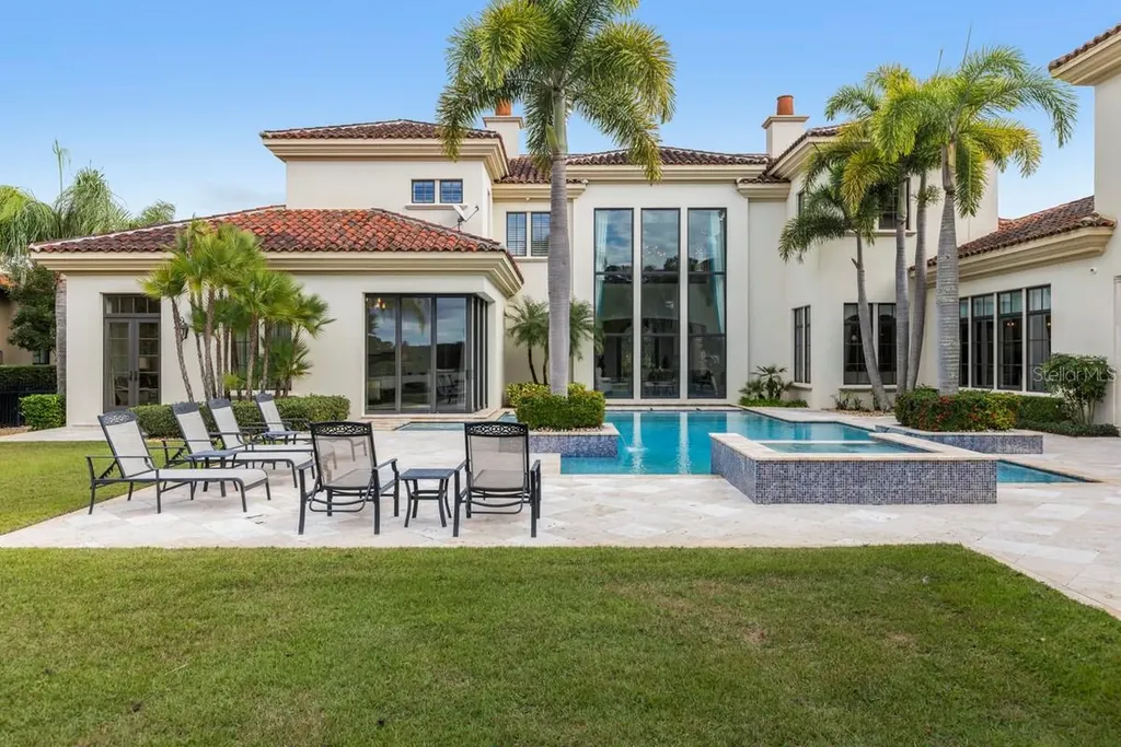 10024 Enchanted Oak Drive Golden Oak FL 32836