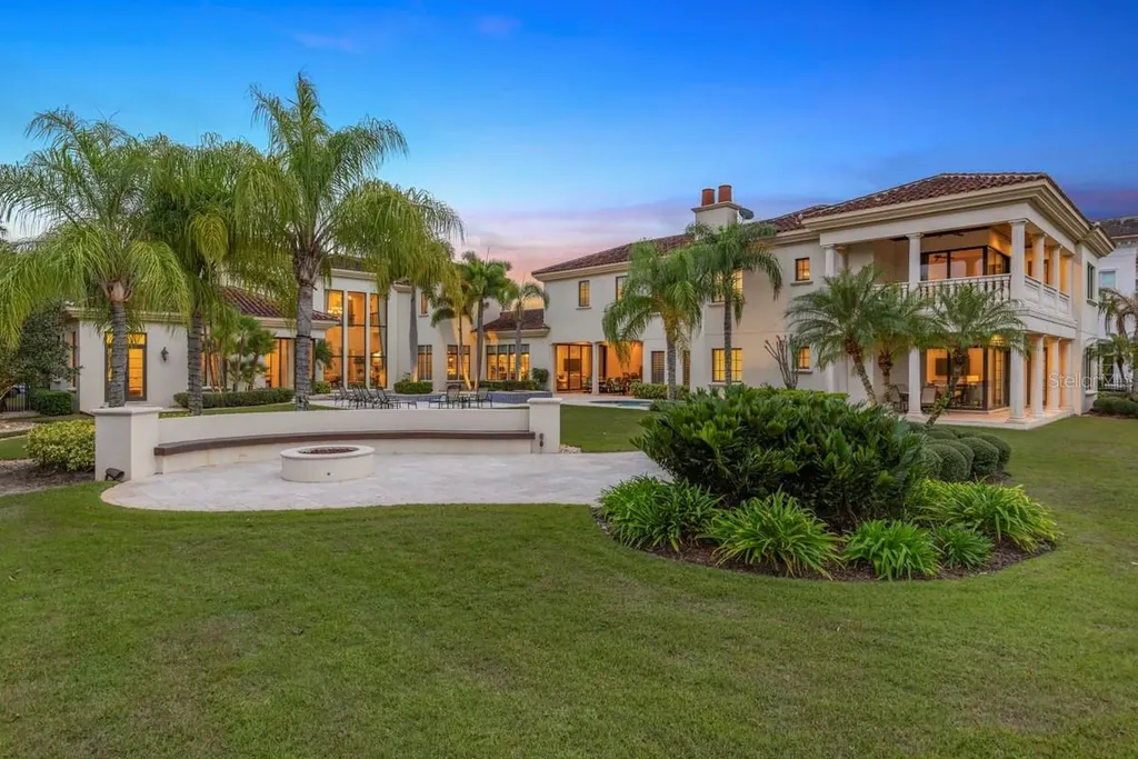 10024 Enchanted Oak Drive Golden Oak FL 32836