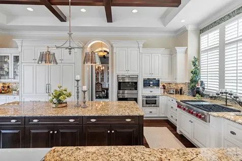 10024 Enchanted Oak Drive Golden Oak FL 32836