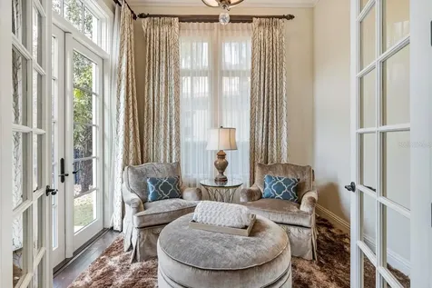 10024 Enchanted Oak Drive Golden Oak FL 32836