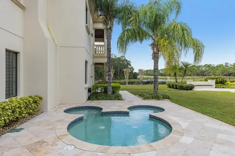 10024 Enchanted Oak Drive Golden Oak FL 32836