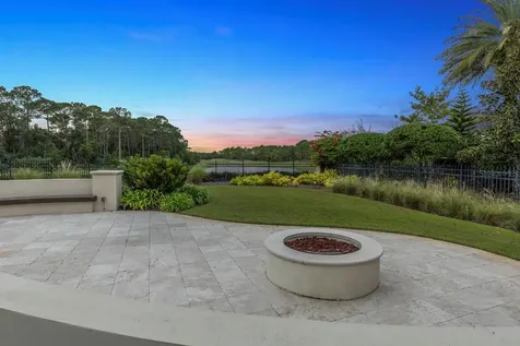 10024 Enchanted Oak Drive Golden Oak FL 32836