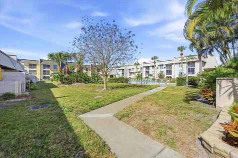 8605 Bardmoor Boulevard Seminole FL 33777