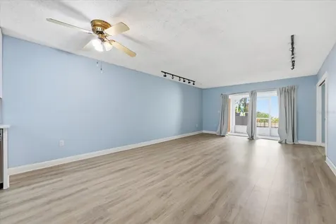 8605 Bardmoor Boulevard Seminole FL 33777