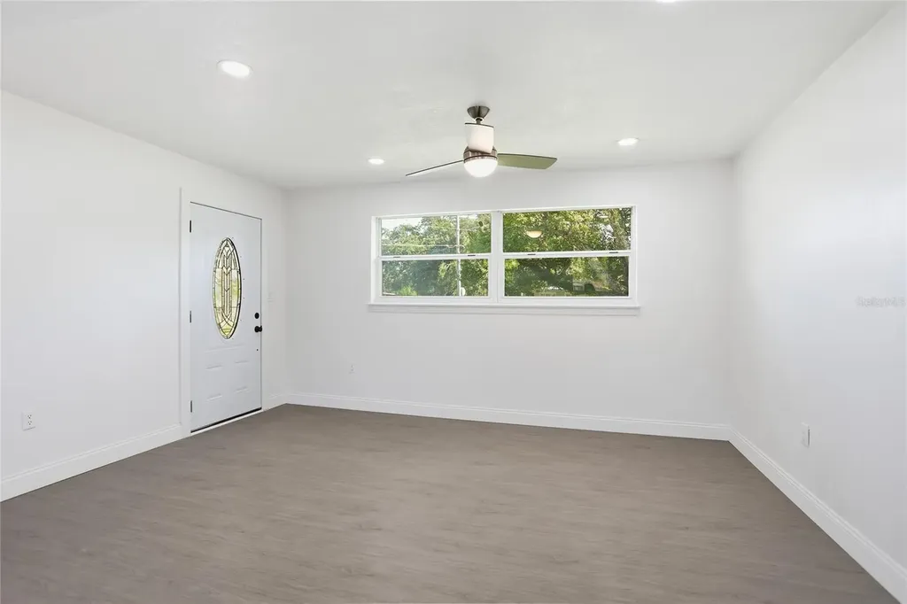 526 Engel Drive Orlando FL 32807