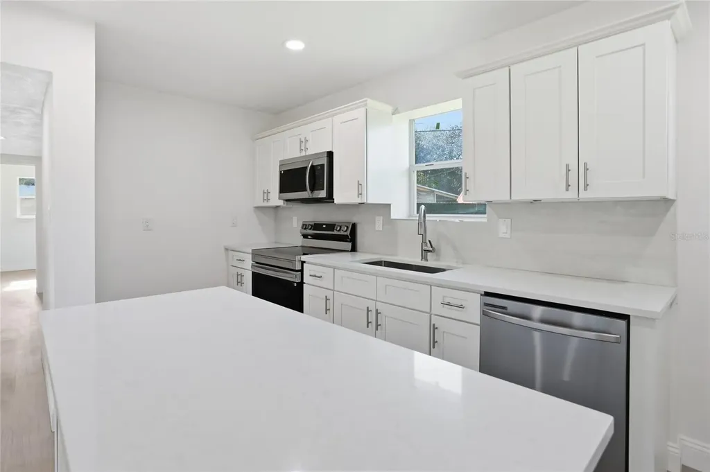 526 Engel Drive Orlando FL 32807