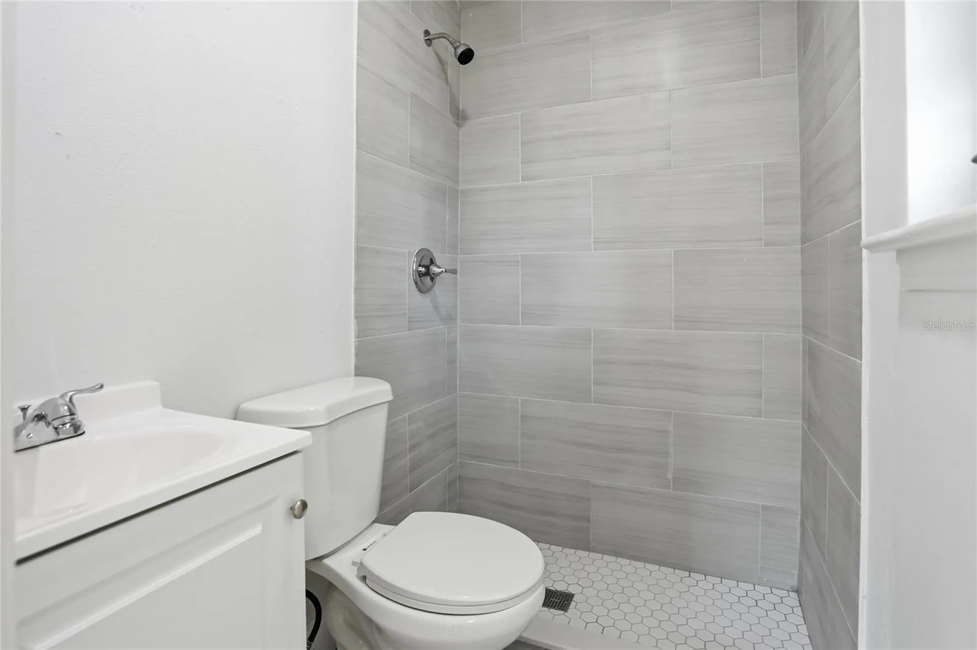 526 Engel Drive Orlando FL 32807