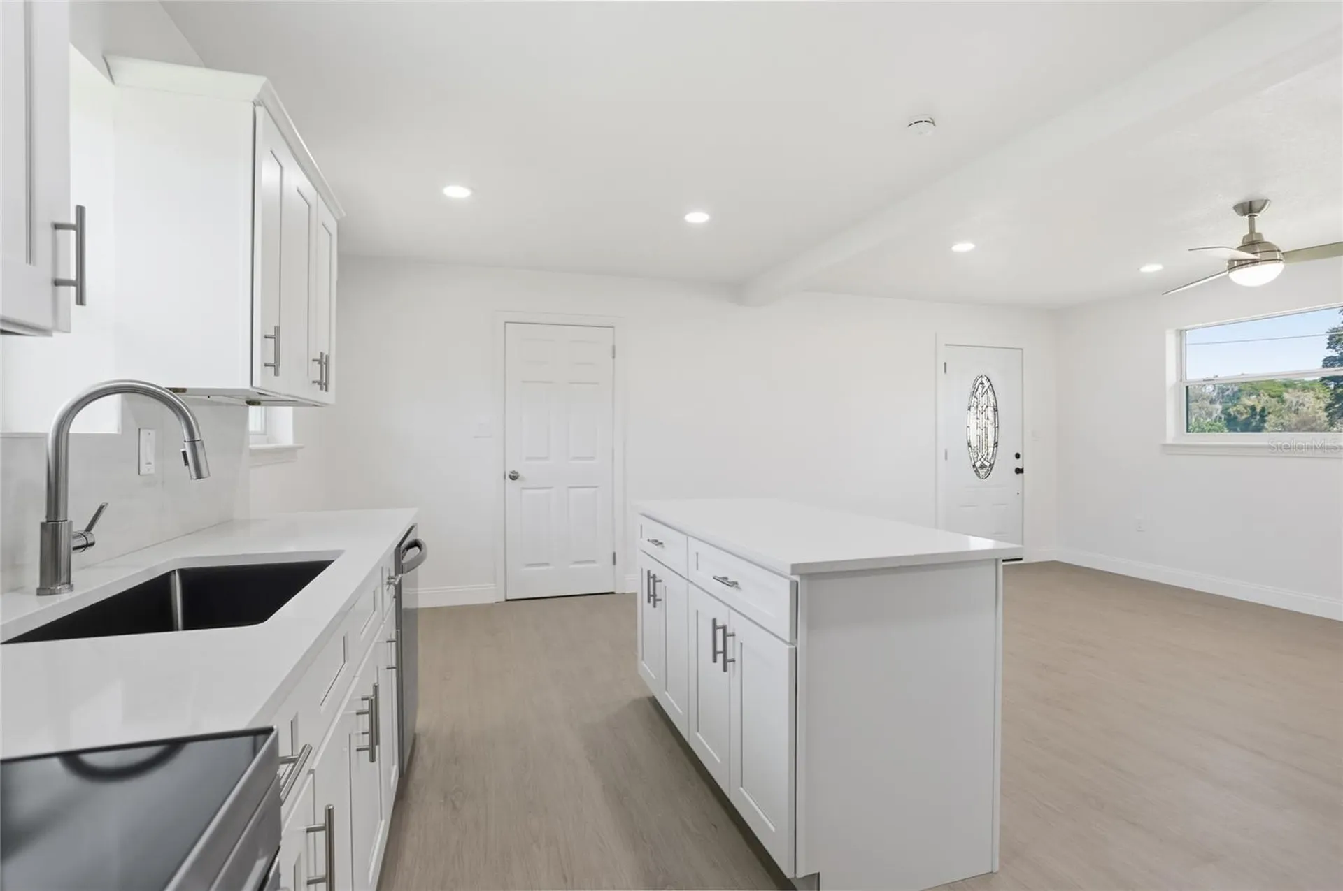 526 Engel Drive Orlando FL 32807