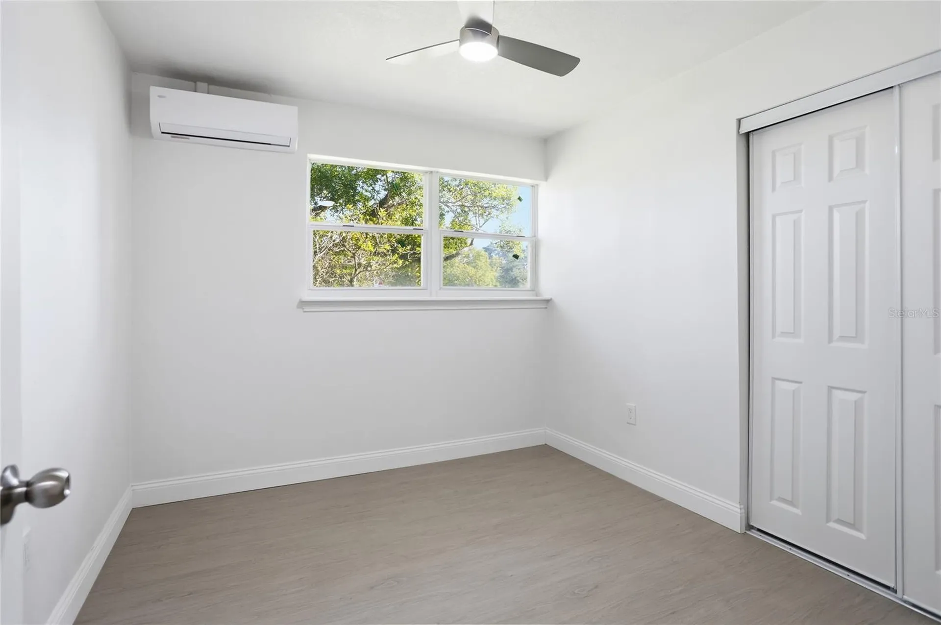 526 Engel Drive Orlando FL 32807