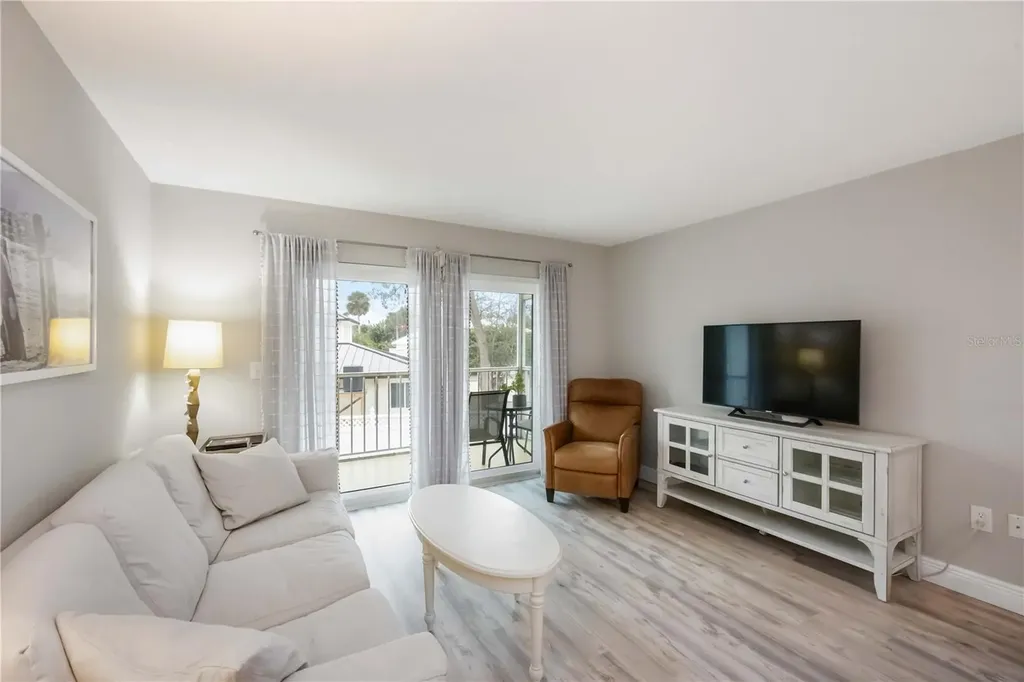 5031 N Beach Road Englewood FL 34223