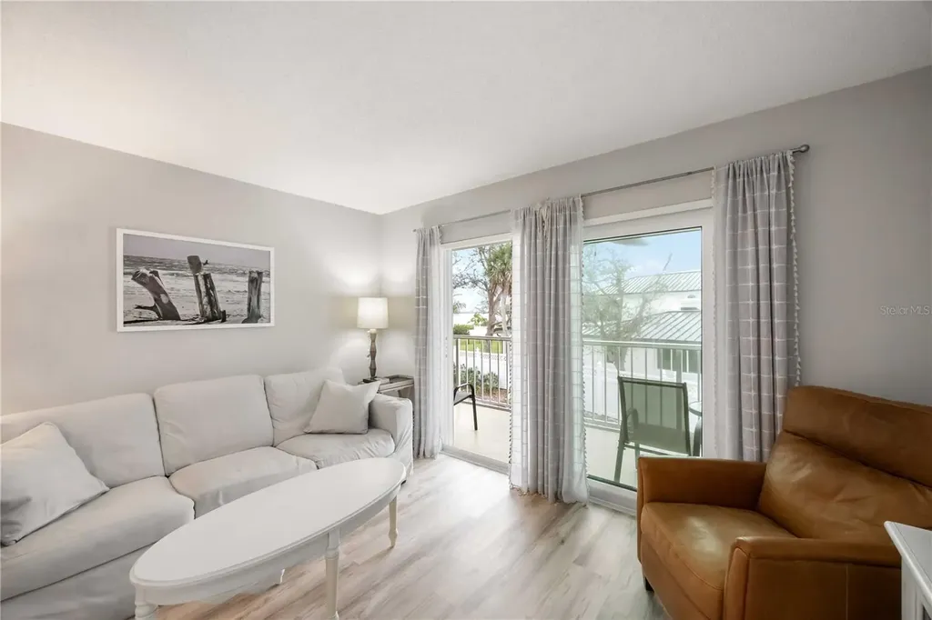 5031 N Beach Road Englewood FL 34223