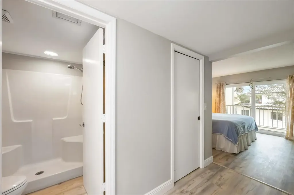 5031 N Beach Road Englewood FL 34223