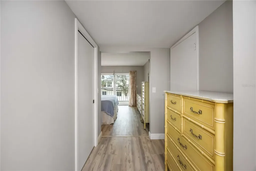 5031 N Beach Road Englewood FL 34223