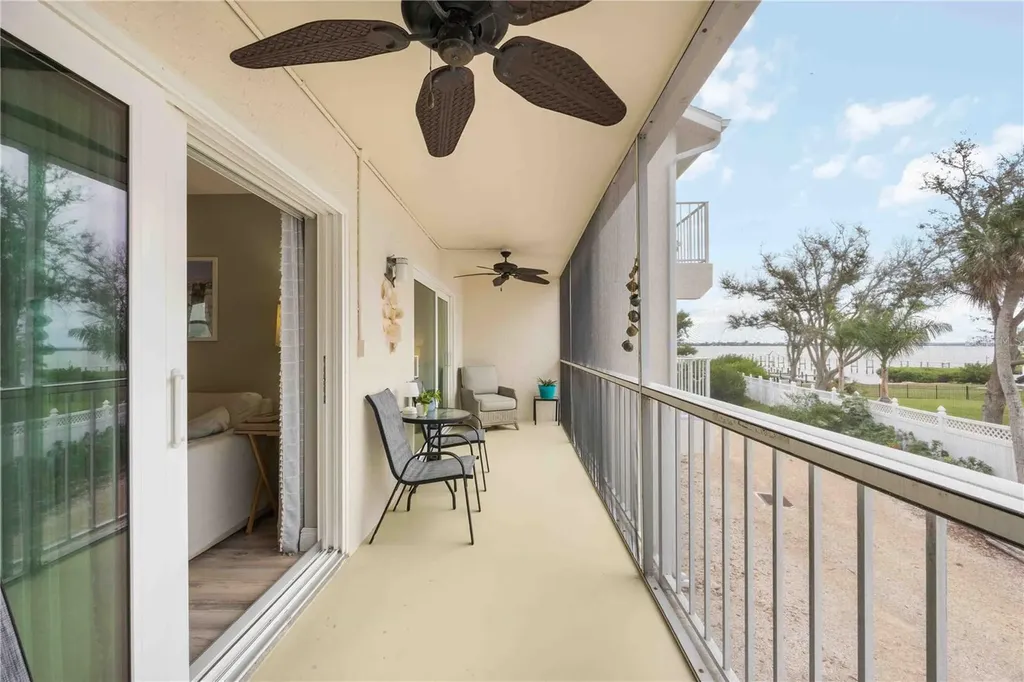 5031 N Beach Road Englewood FL 34223