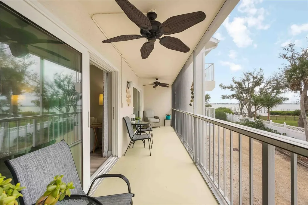 5031 N Beach Road Englewood FL 34223