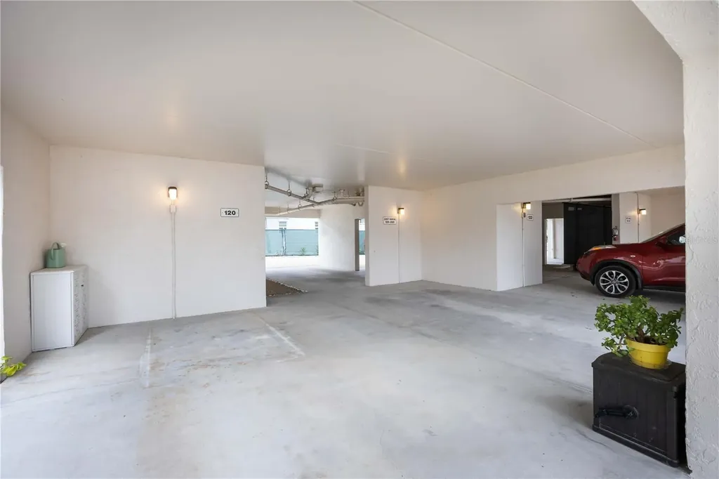 5031 N Beach Road Englewood FL 34223