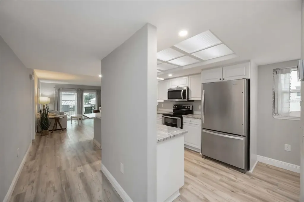 5031 N Beach Road Englewood FL 34223