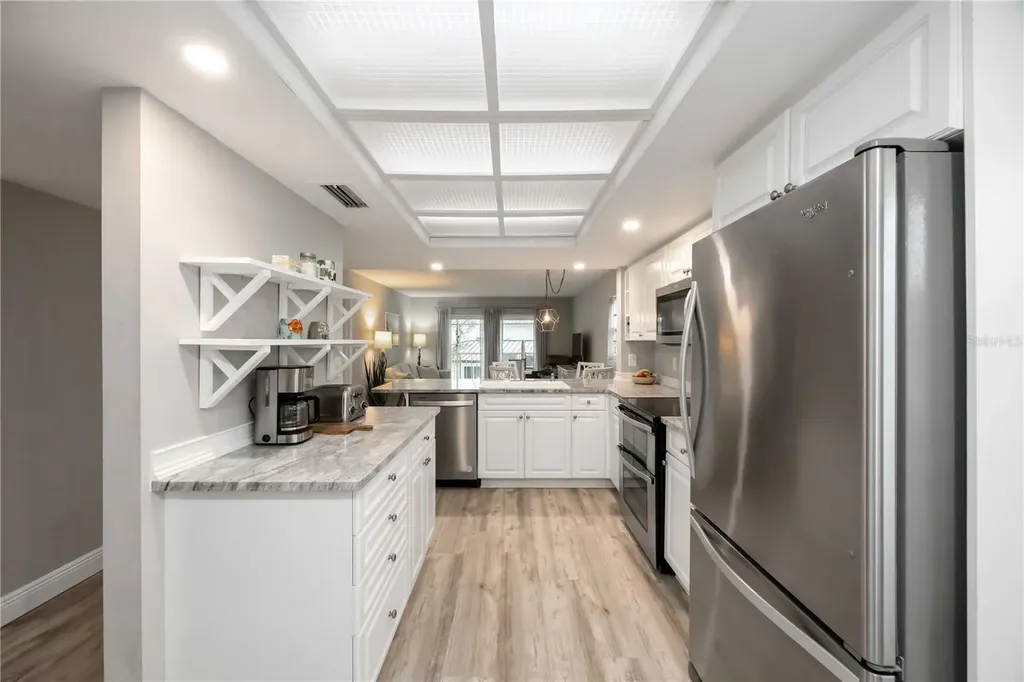 5031 N Beach Road Englewood FL 34223