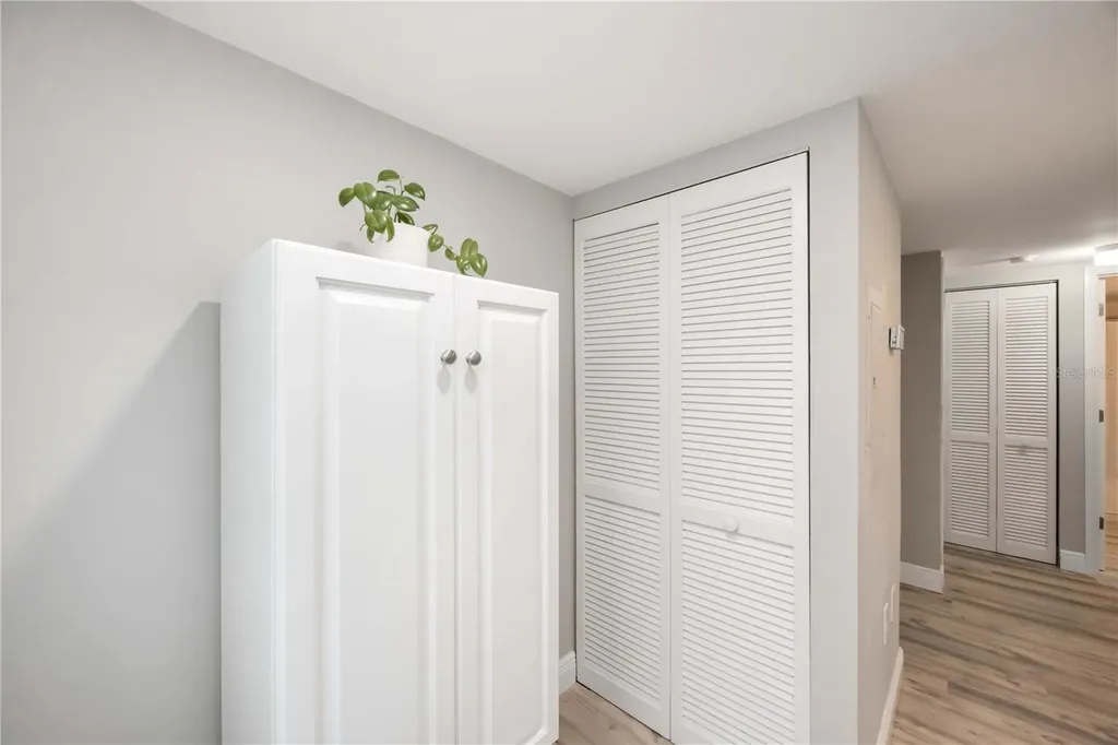 5031 N Beach Road Englewood FL 34223