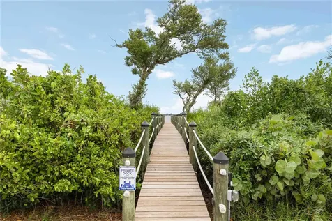 5031 N Beach Road Englewood FL 34223