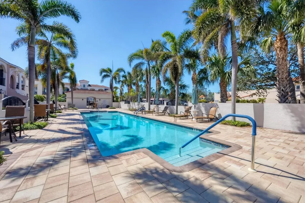 455 Nokomis Avenue S Venice FL 34285