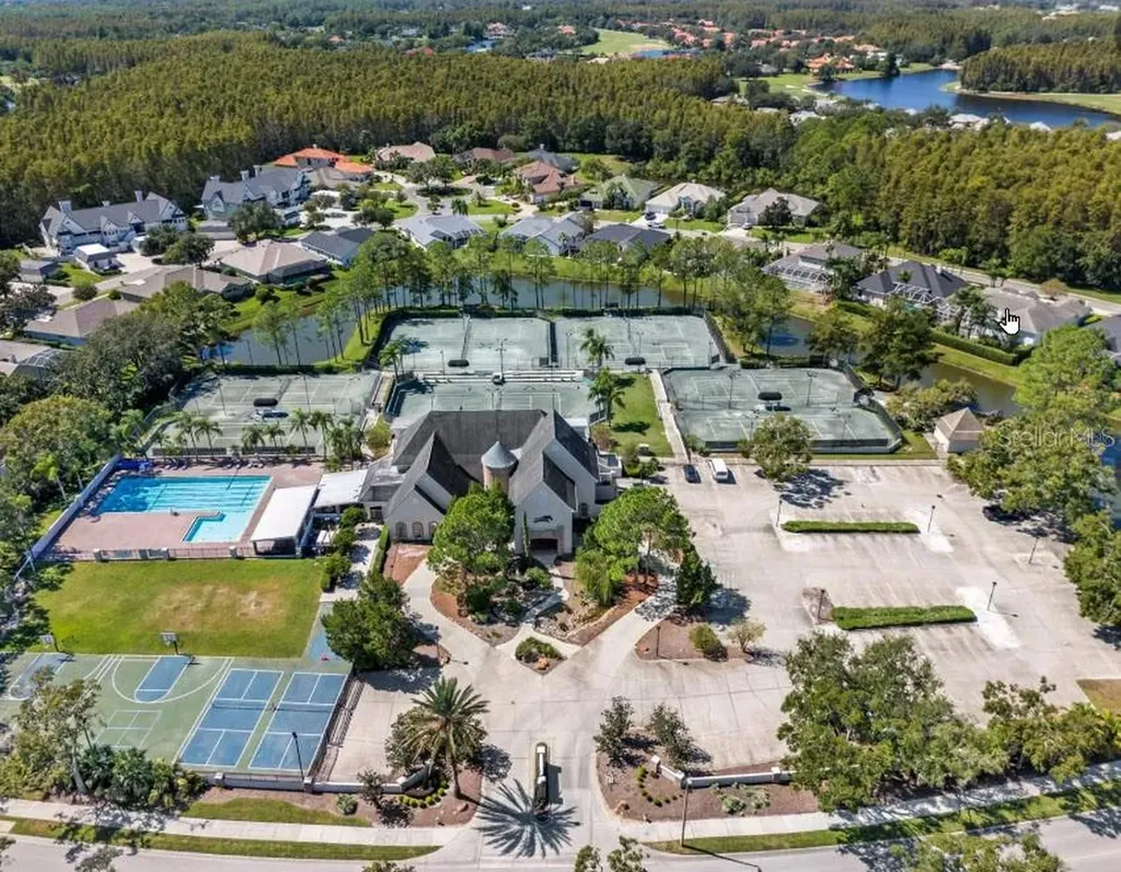 18835 Maisons Drive Lutz FL 33558
