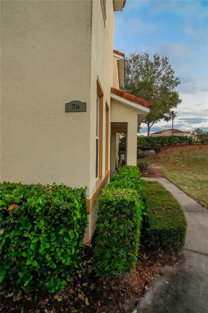 704 Monroe Circle Davenport FL 33896