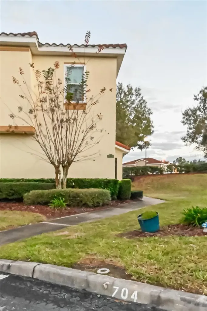 704 Monroe Circle Davenport FL 33896