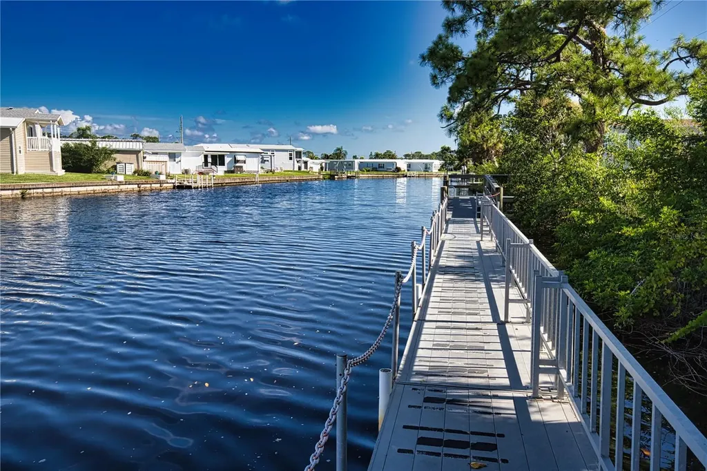 512 La Playa Circle North Port FL 34287