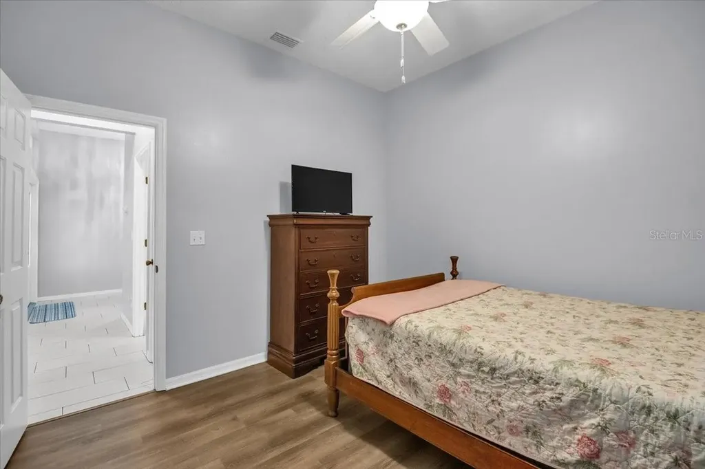 5127 44th Street W Bradenton FL 34210