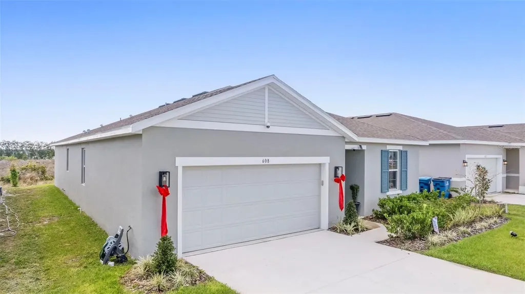 608 Hennepin Loop Lake Wales FL 33898