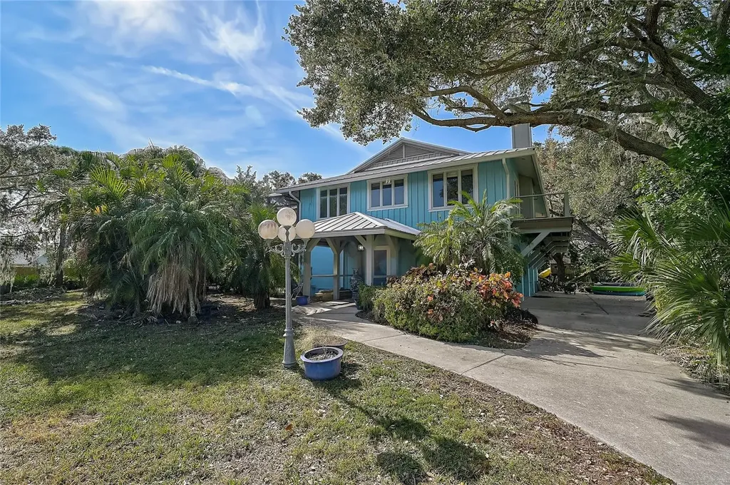 678 Faith Avenue Osprey FL 34229