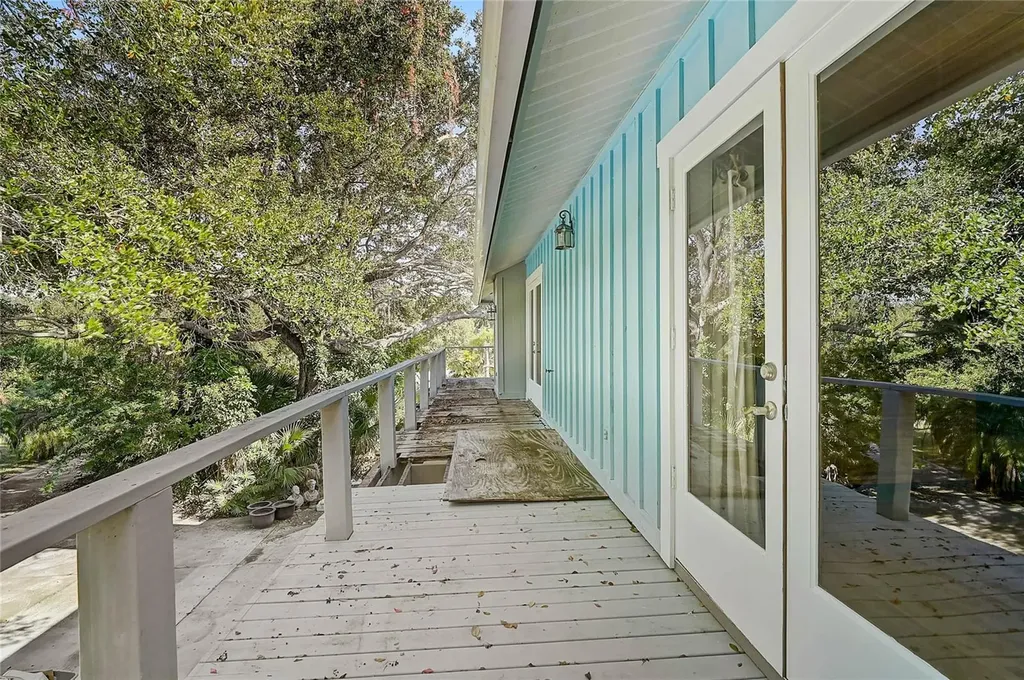 678 Faith Avenue Osprey FL 34229