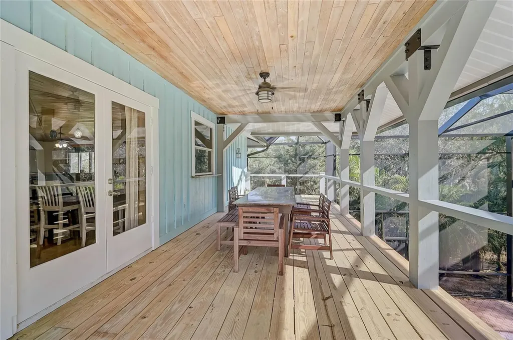 678 Faith Avenue Osprey FL 34229