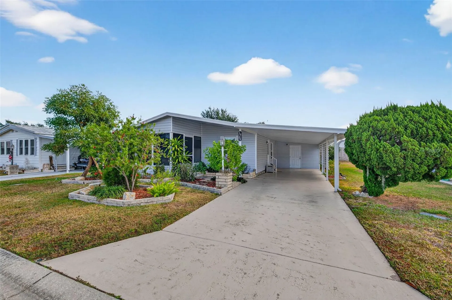 3904 William Hume Drive Zephyrhills FL 33541