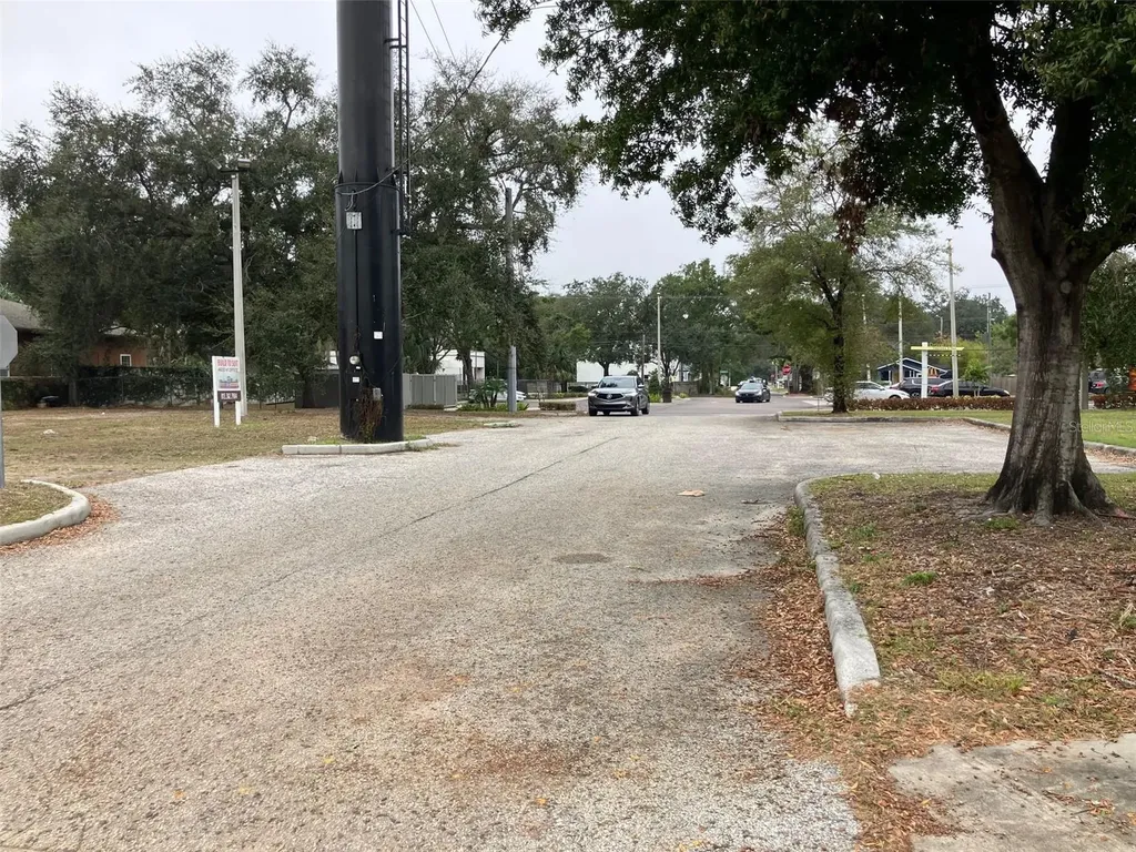 3900 N Marguerite Avenue Tampa FL 33603