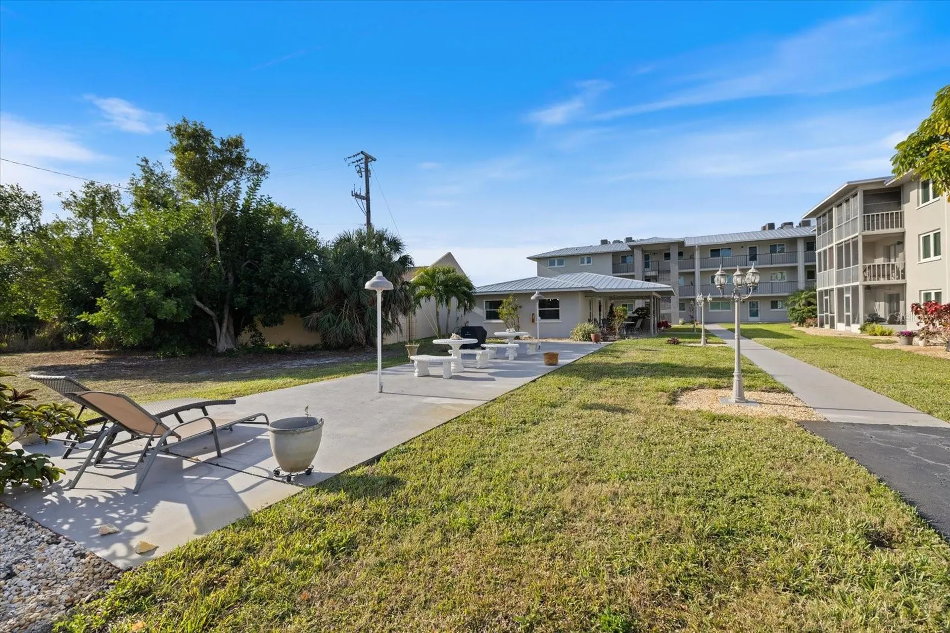 649 Tamiami Trail S Venice FL 34285