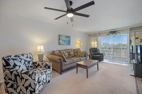 649 Tamiami Trail S Venice FL 34285