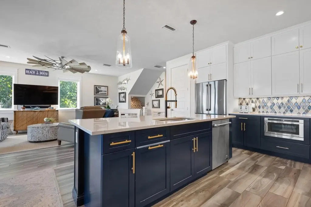 915 N Shore Drive Anna Maria FL 34216