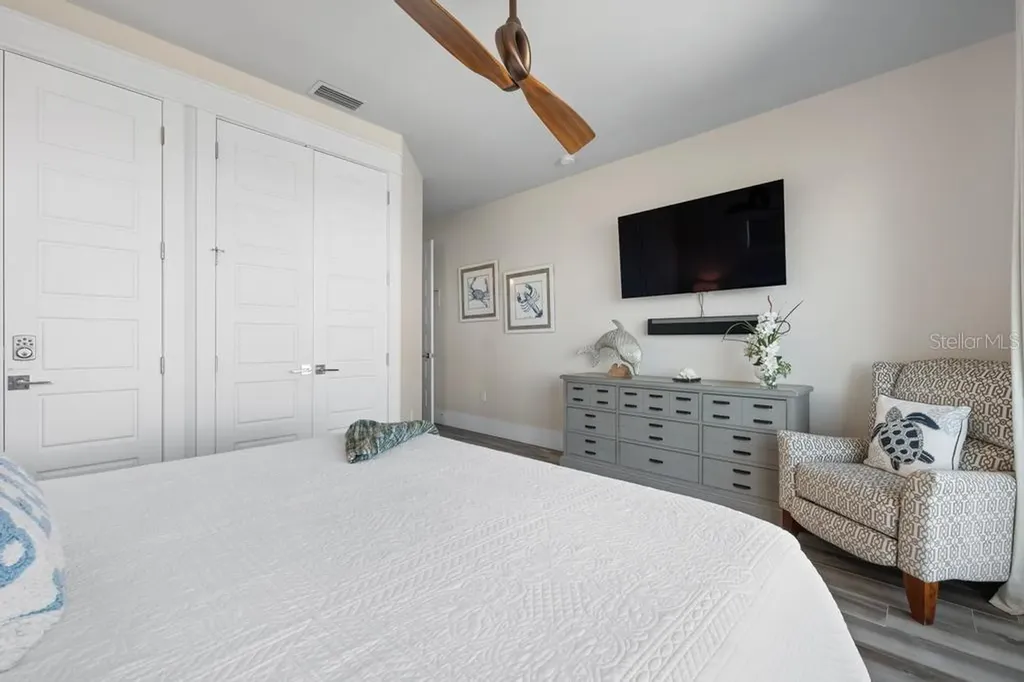 915 N Shore Drive Anna Maria FL 34216